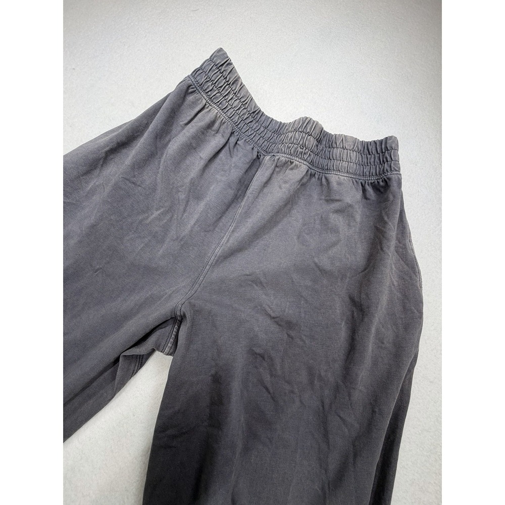Free People Movement Hot Shot Logo Crossover Set Size Large Dark Shadow NWT - Picture 8 of 12